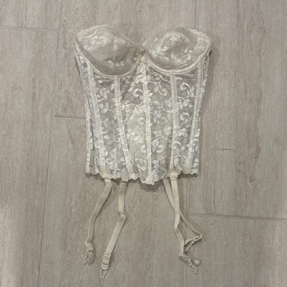 Elegant Ivory Lace Bustier Corset 32C